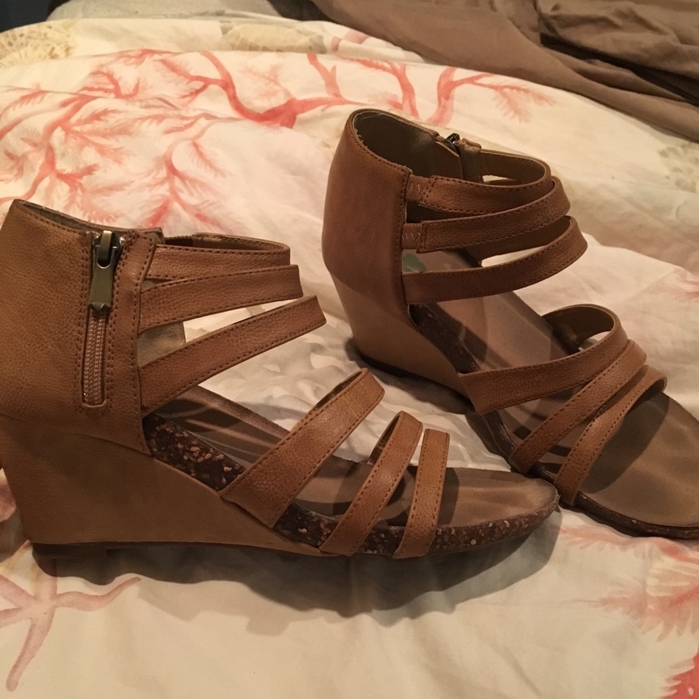 Wedge Sandals 💕
